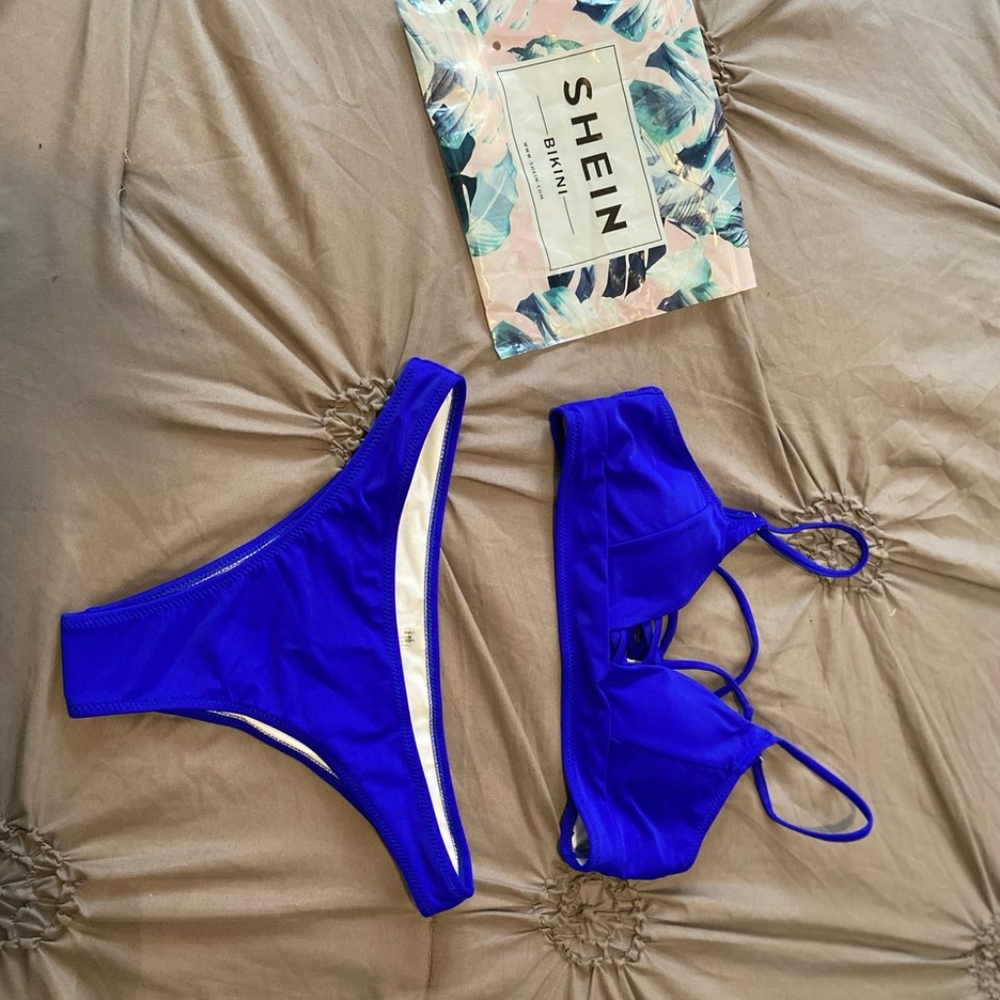 Bathing suit